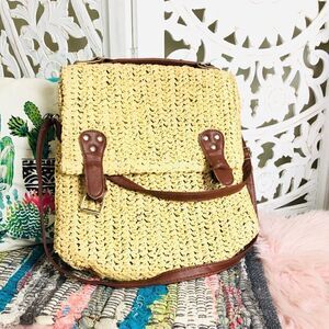 EUC Vintage Boho Belt Buckle Straw Backpack Bag